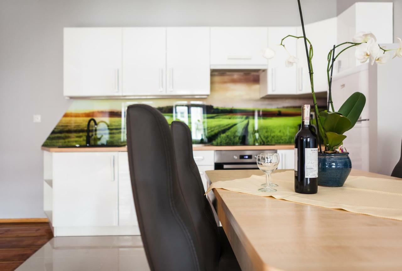 Czar Garbar Apartment Poznan Luaran gambar